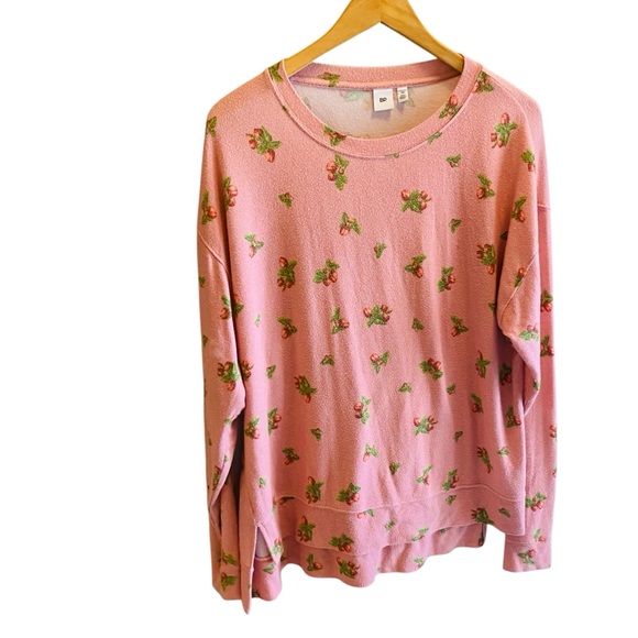 bp Tops - ⭐️ B.P. Pink Pilled Soft Strawberry Print Pullover